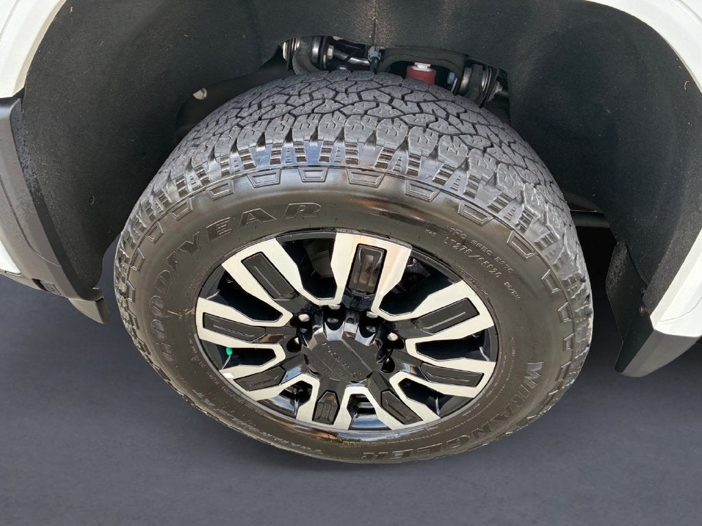 2025 GMC Sierra 3500 HD Denali Ultimate