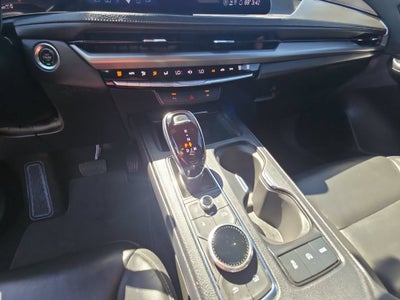 2025 Cadillac XT4 Premium Luxury