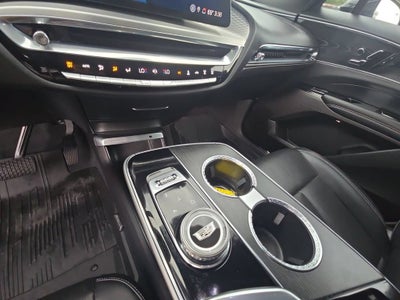 2024 Cadillac LYRIQ Luxury 1