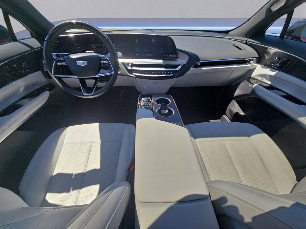 2024 Cadillac LYRIQ Sport 2
