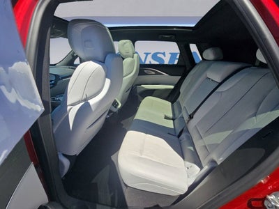 2024 Cadillac LYRIQ Sport 2