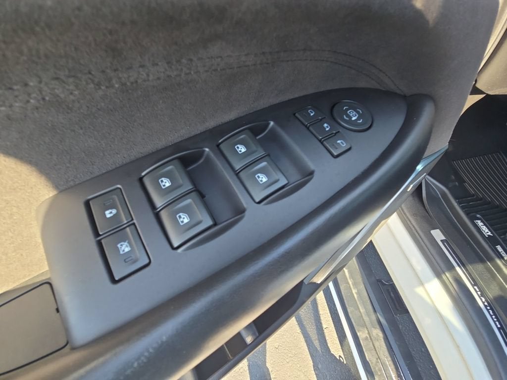 2018 Cadillac Escalade ESV Platinum