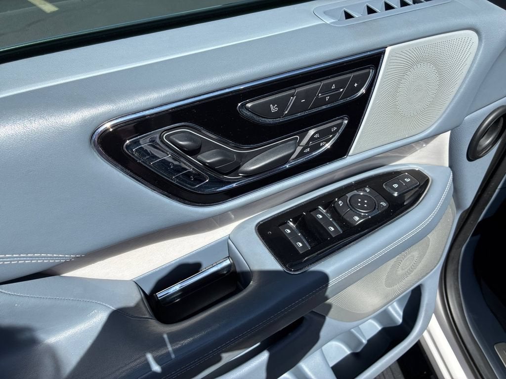 2019 Lincoln Navigator Black Label