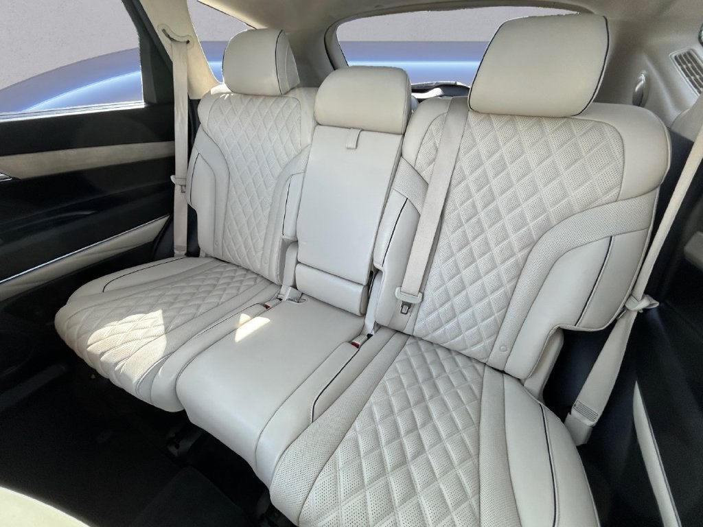 2024 Genesis GV80 Base