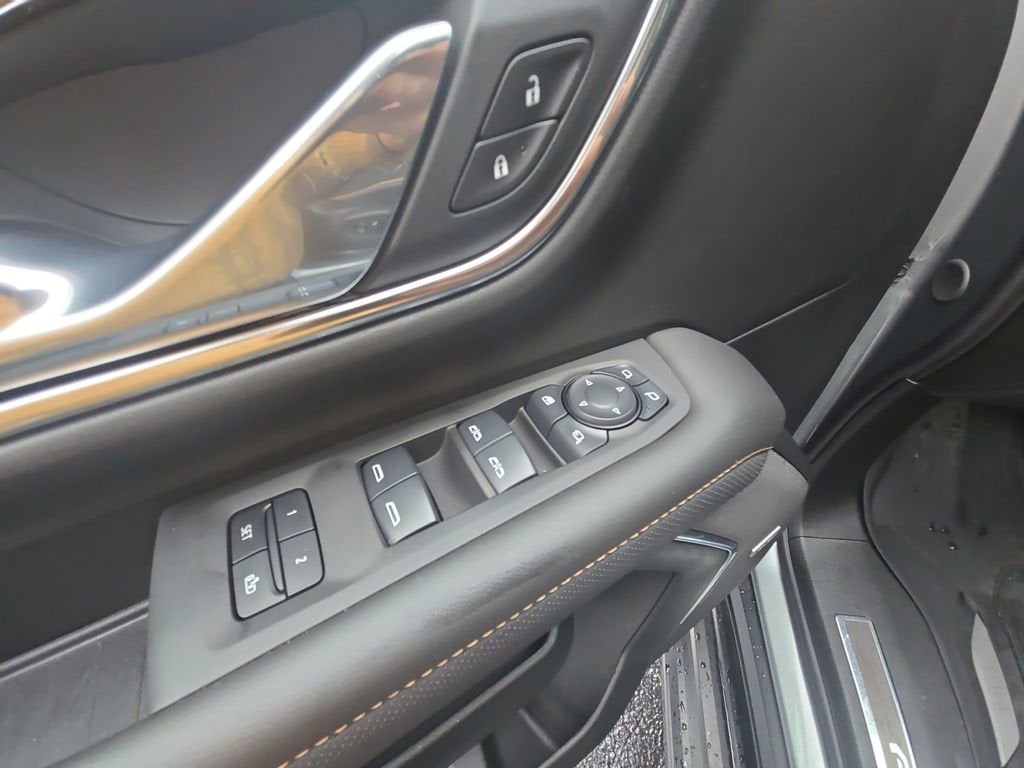 2024 GMC Yukon XL AT4