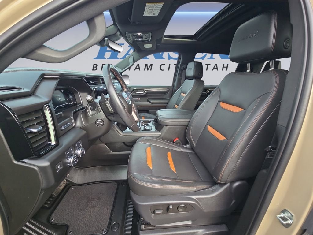 2023 GMC Sierra 1500 AT4