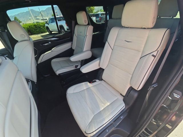 2023 Cadillac Escalade Sport