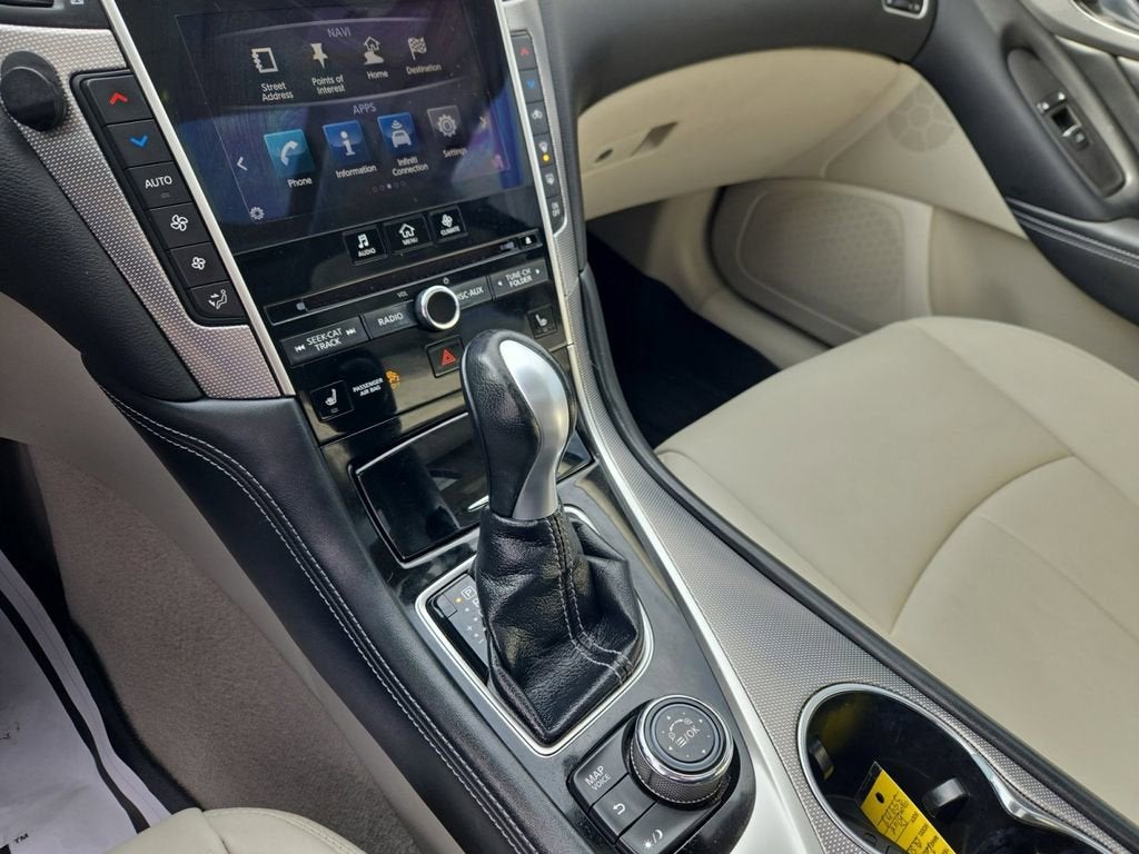 2015 INFINITI Q50 Premium