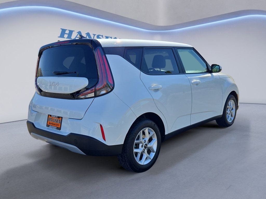 2023 Kia Soul LX